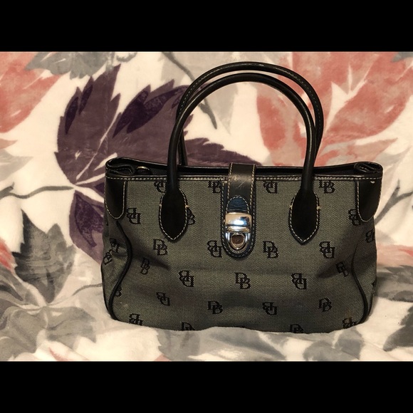 Dooney and Burke classic print black purse - Picture 5 of 5